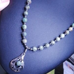 Handcrafted Green Bead Pendant Necklace - Women Jewelry